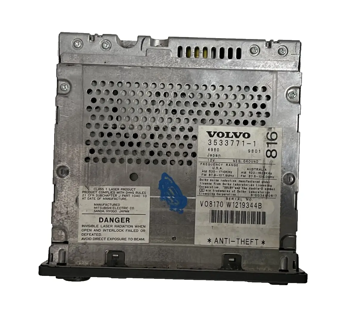 Radio Stereo CD Player 3533771 1 fits 97 98 99 00 01 02 03 04 Volvo 850 S70 by Volvo