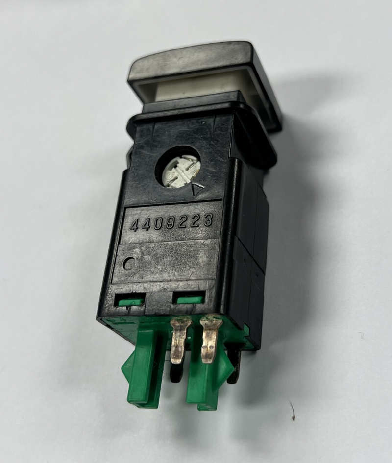 1999 2000 2001 2002 2003 Saab 9-3 Fog Lamp Light Switch Button OEM 4409223