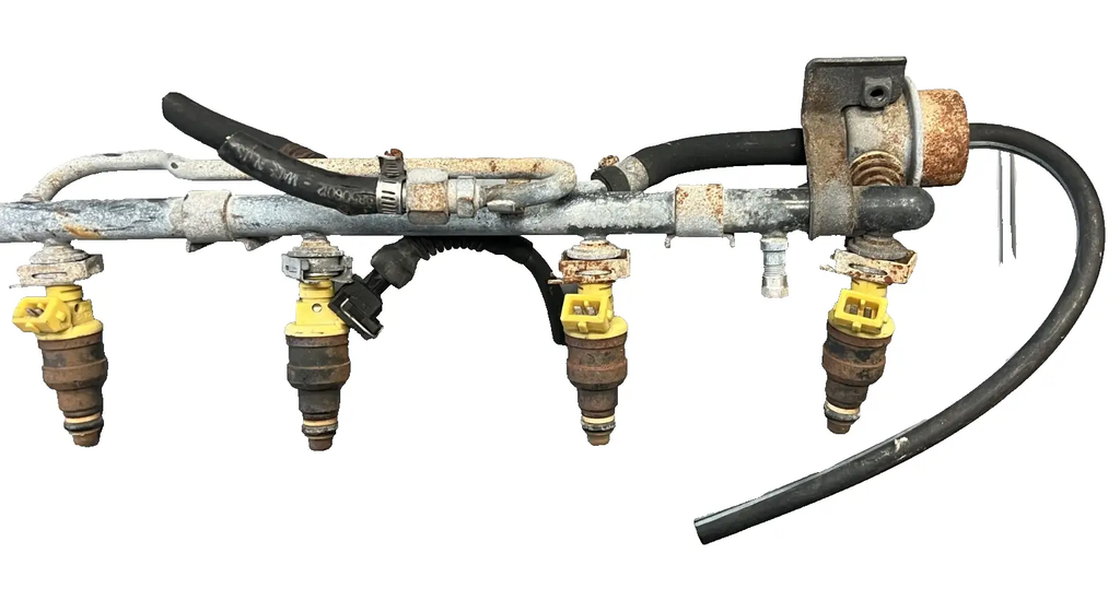 Volvo 850 Fuel Rail Injector Complete Assembly OEM by Volvo