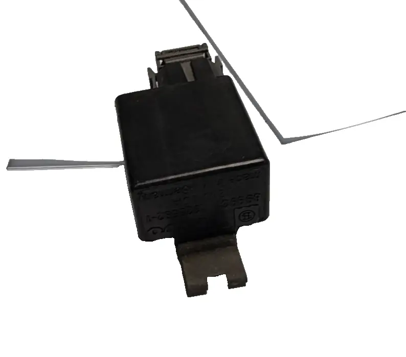 Volvo 240 740 760 940 4 Pin Fuel Pump Radio Suppression Relay 899931 1323592-1 by Volvo