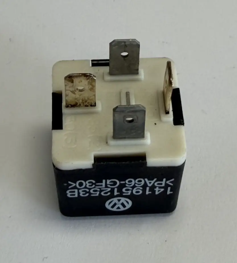 1999 2000 2001 2002 2003 2004 2005 Audi TT Multifunction 4 Pin Relay 141951253B by Bitron