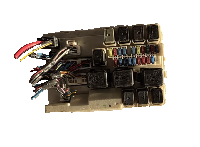 2004 2005 2006 Nissan Quest Control Module Fuse Relay Box 284B7 CN000 by Nissan