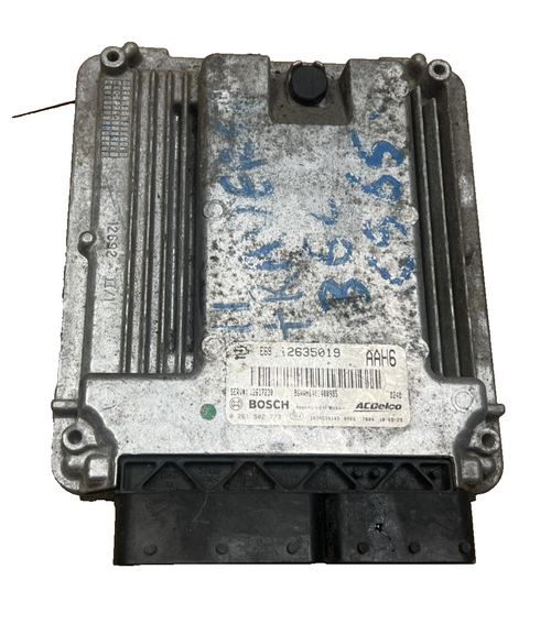 2010 2011 Chevrolet Traverse Engine Computer Control Module ECM OEM 12635019