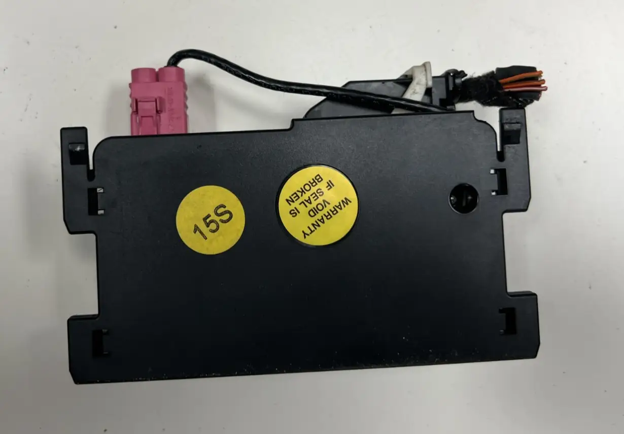 2014-2015 Volkswagen Passat Navigation System Control Module 561 035 285 by Volkswagen