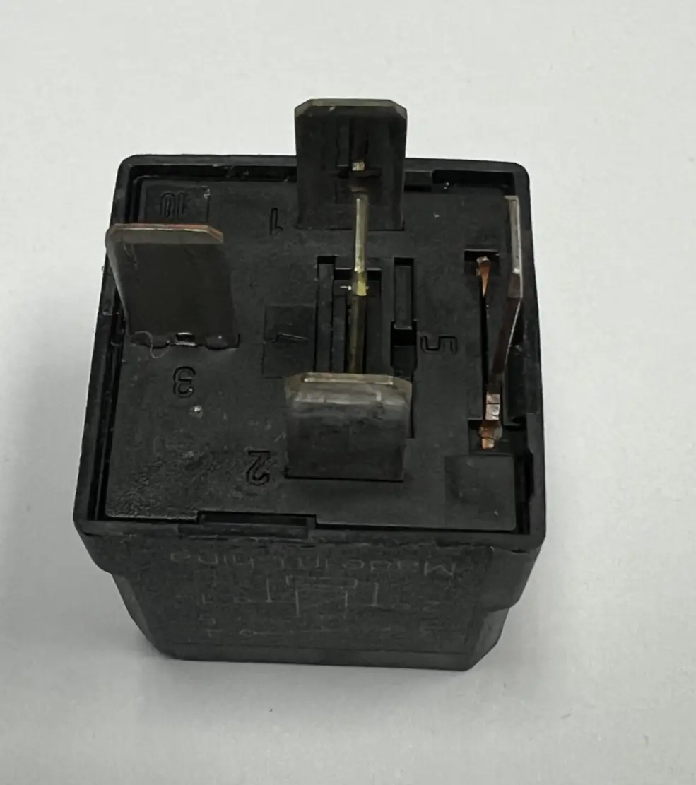 GM 5 Pin Prong Multi-Purpose Relay 12V 13500119 Black by GM