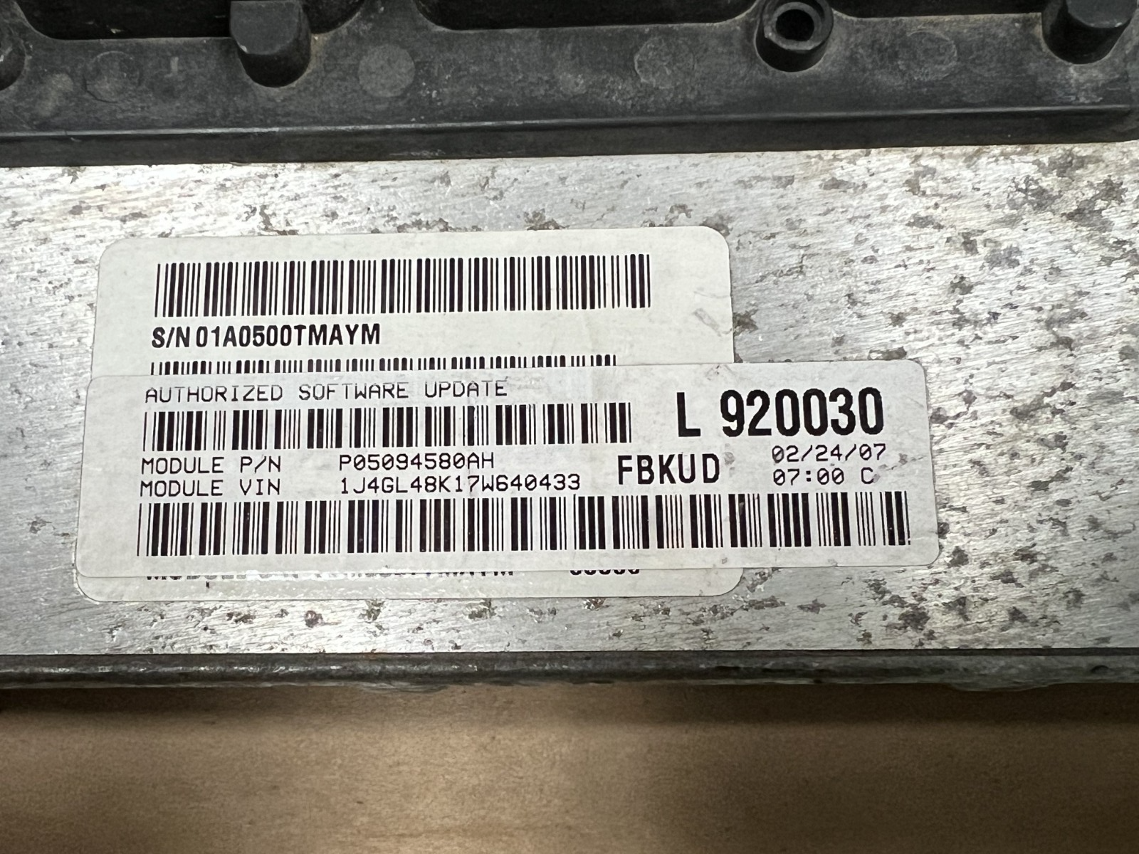 07 2007 Jeep Liberty 3.7L  AT Engine Computer Control Module OEM 05094580AH