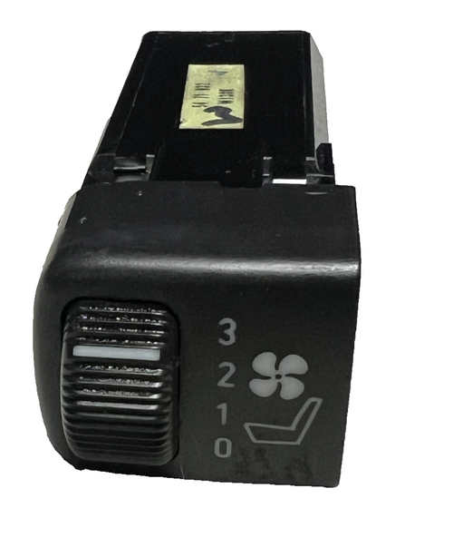 99 00 01 02 03 04 05 Saab 9-5 Heated Seat Seat Heat Control Switch 5471032