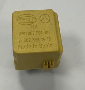 02-06 Dodge Mercedes Sprinter Hella Relay 4RD 007 794 00, A 002 542 14 19