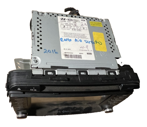 16-18 Kia Sorento AM FM CD Navigation Radio Player Display Screen 96560 C6000
