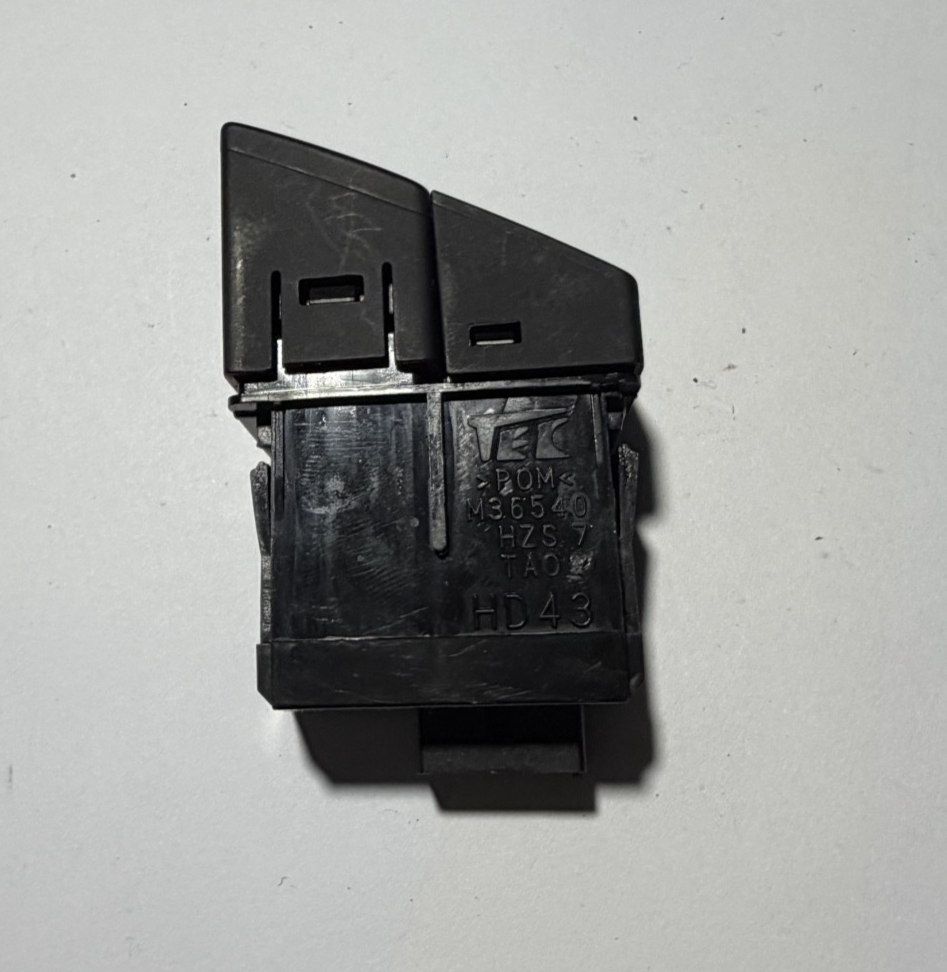 Emergency Hazard Light Switch M36521, M36540 fits 08-12 Honda Accord