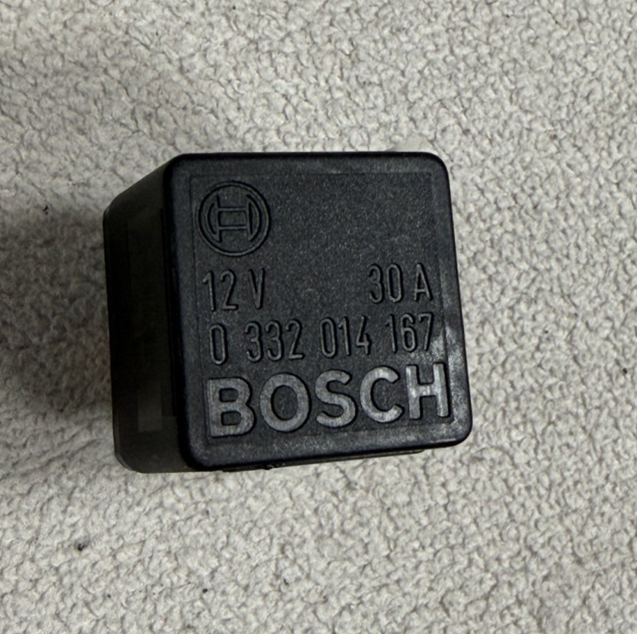 1995-1999 Toyota Avalon Circuit Opening Relay 12V 0 332 014 167, 90084 98009