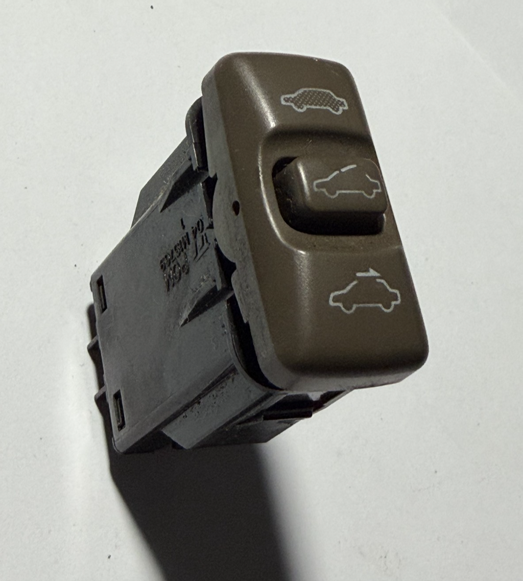 Sunroof Sun Roof Switch Button M15769 fits 1996-2000 Honda Civic