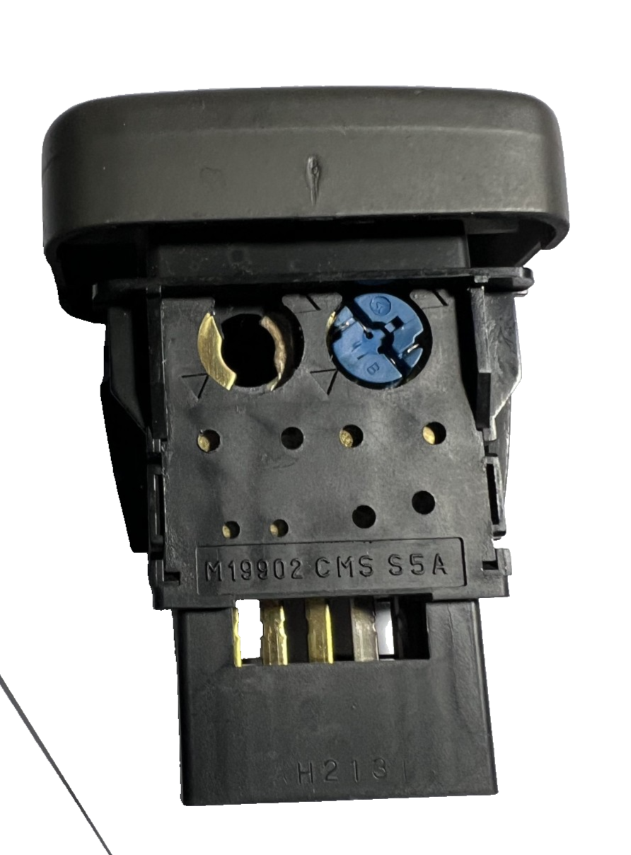 Dash Mounted Cargo Light Control Switch Button M22273 fits 06-08 Honda Ridgeline