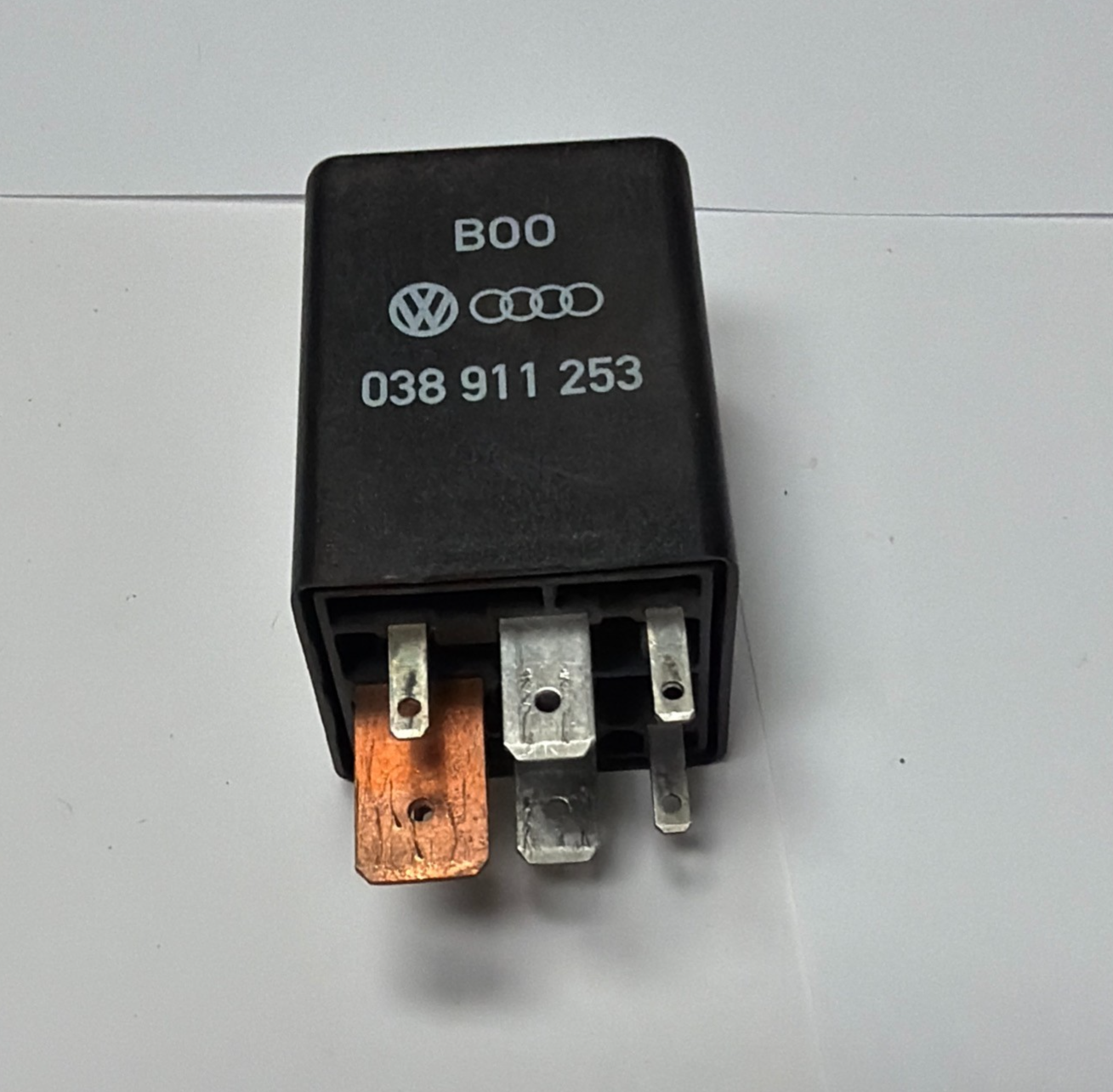 1996-2001 VW TDI Bosch Glow Plug Relay 12V 0 281 003 014, 038 911 253