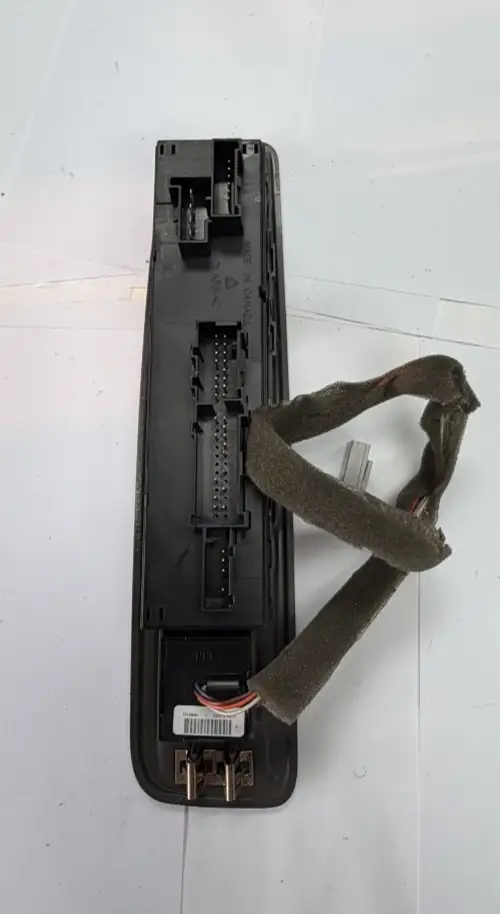 02 03 04 GMC Envoy Master Window Door Switch Front Left Driver 15204698 by General Motors