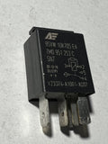 Multifunction Relay 7M0 951 253 C fits VW Jetta Rabbit GTI MK5 Audi A4