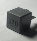 2003-2009 Audi A4 Multifunction Relay OEM 8D0 951 253, V23134 J52 X300