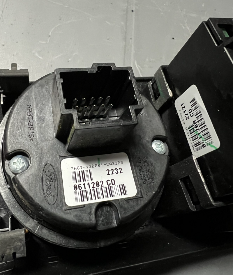 07 08 09 10 11 12 Lincoln MKZ Dash Headlight Control Trunk Switch 7H6T-13D061