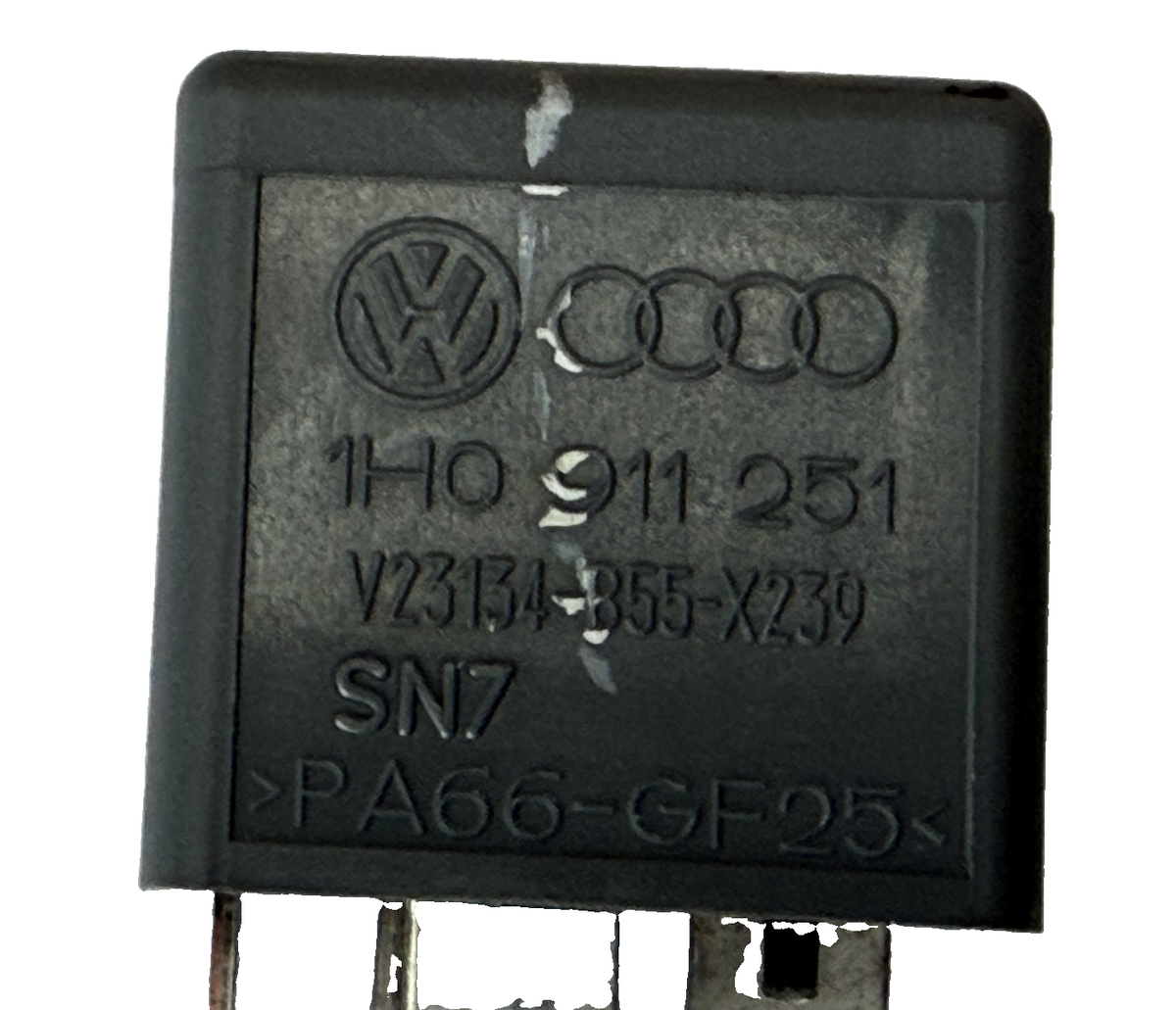 2000 2001 2002 2003 2004 2005 Audi TT Relay 12V 10A 1H0 911 251 Gray