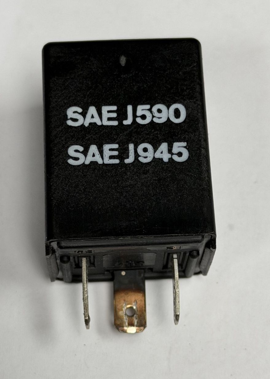 1999-2004 Triumph Sprint RS 955i Indicator Flasher Relay 12V 4DB 003750 31
