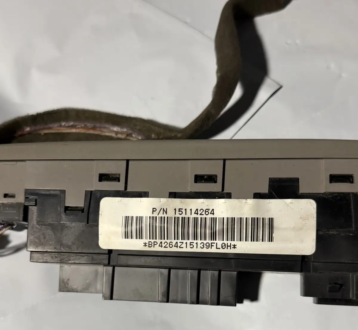02-05 GMC Envoy Master Power Window Door Control Heated Seat Switch 15114264 by General Motors