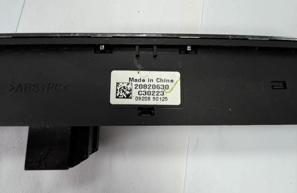 2007-2013 Cadillac Escalade Adjustable Pedal Rear Parking Sensor 20820630 by Unbranded