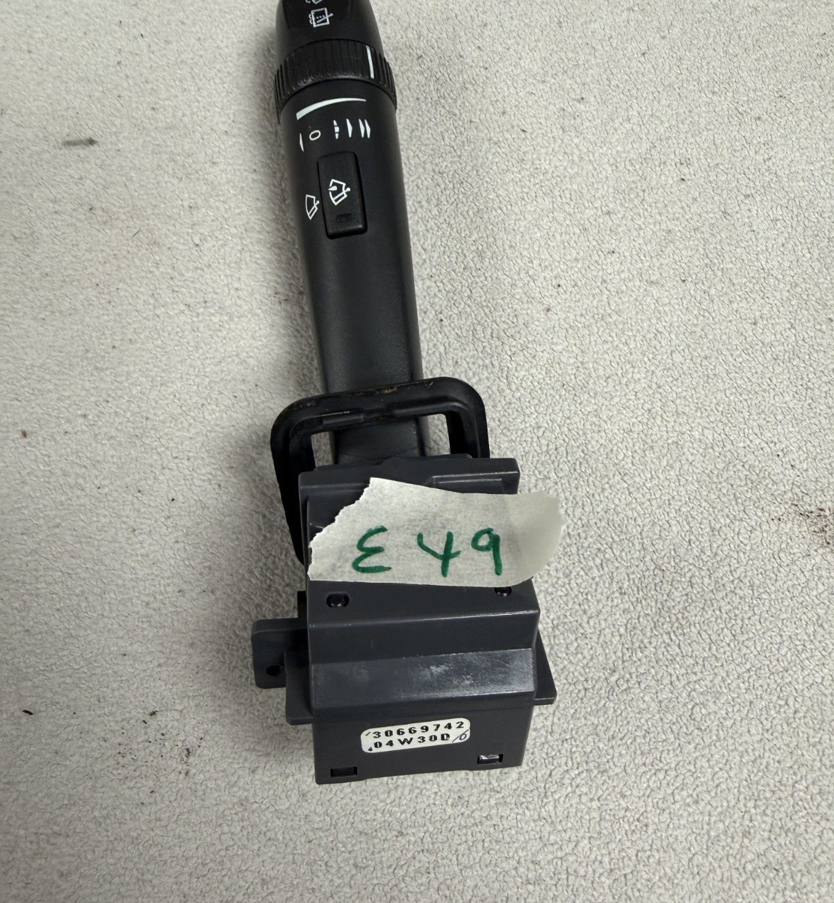 05 2005 Volvo XC70 V70 Windshield Wiper Stalk Switch 30669742 04W30D Black
