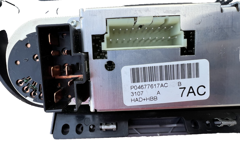 99 00 1999 2000 Dodge Caravan Temperature Climate Control OEM 04677617AC Black