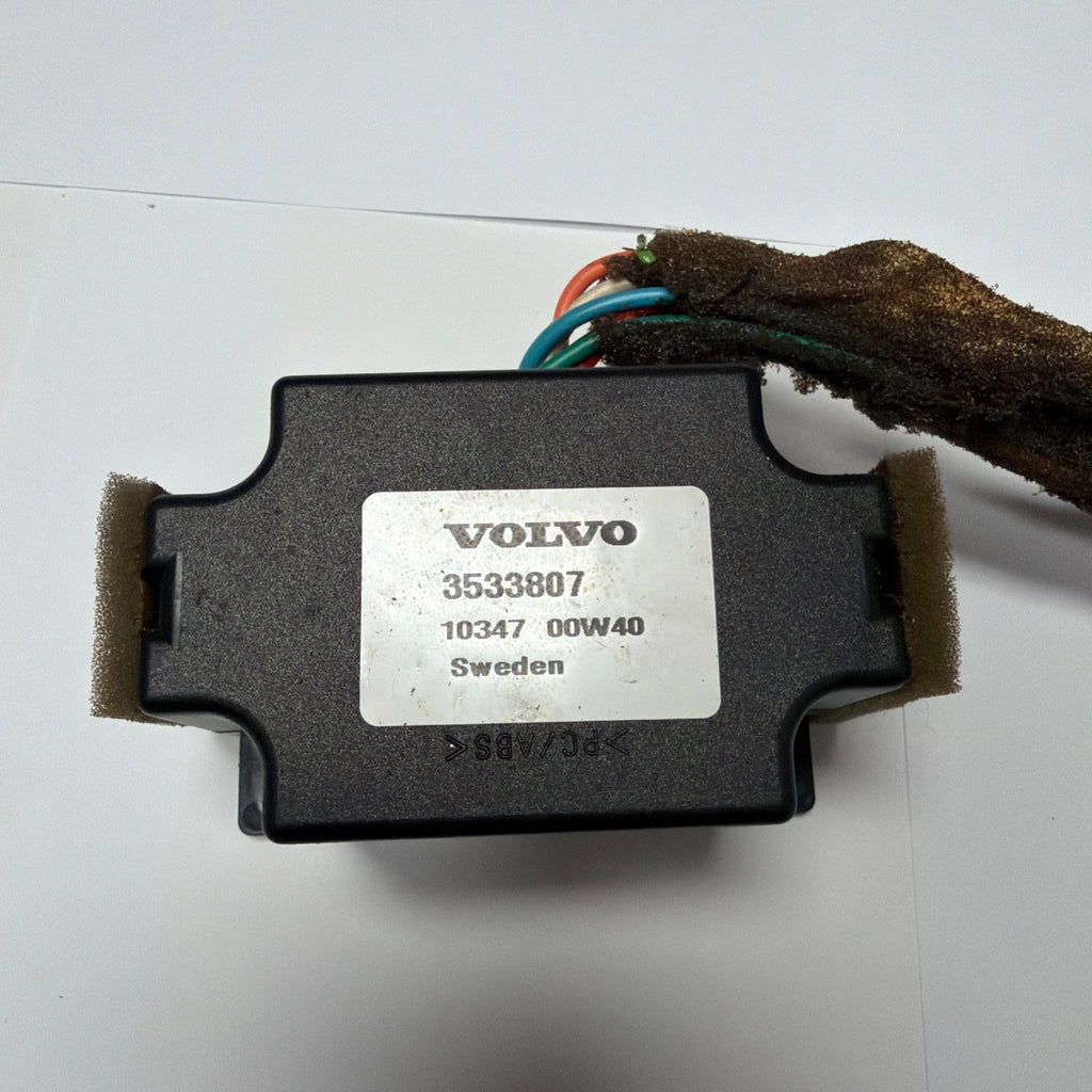 1997-2005 Volvo C70 Central Locking Unit 3533807, 10347 00W40 Black
