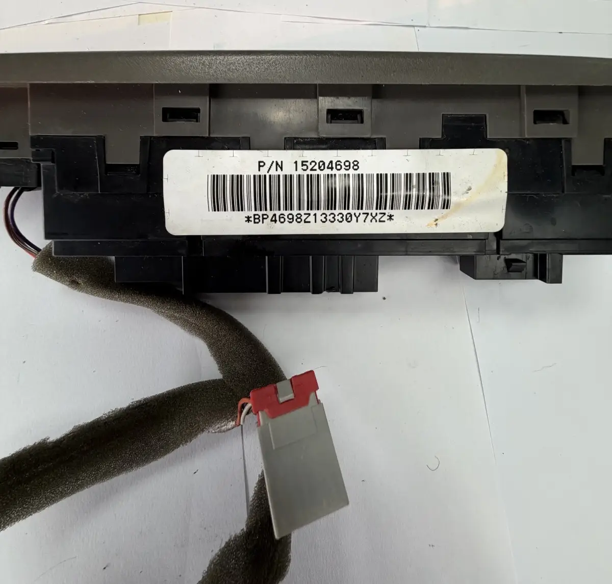 02 03 04 GMC Envoy Master Window Door Switch Front Left Driver 15204698 by General Motors