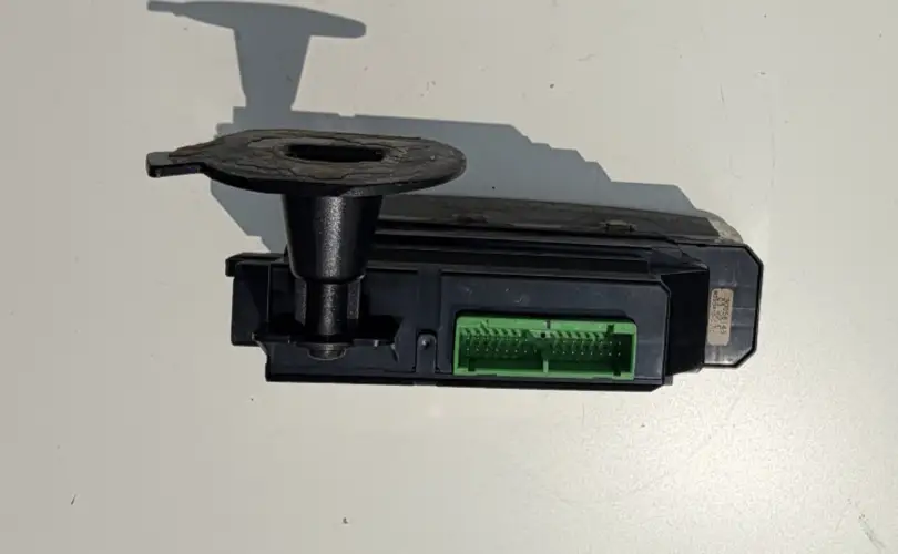 Master Door Window Switch Left Side 30658146, MD20410-0010 for 00-04 Volvo S80 by Volvo
