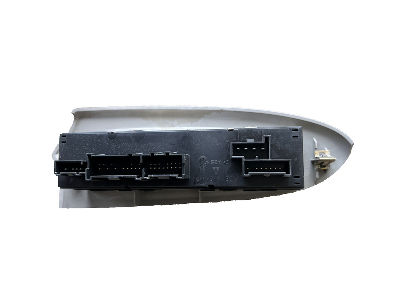 2002-2005 Chevrolet Trailblazer Master Power Window Switch OEM 15114241