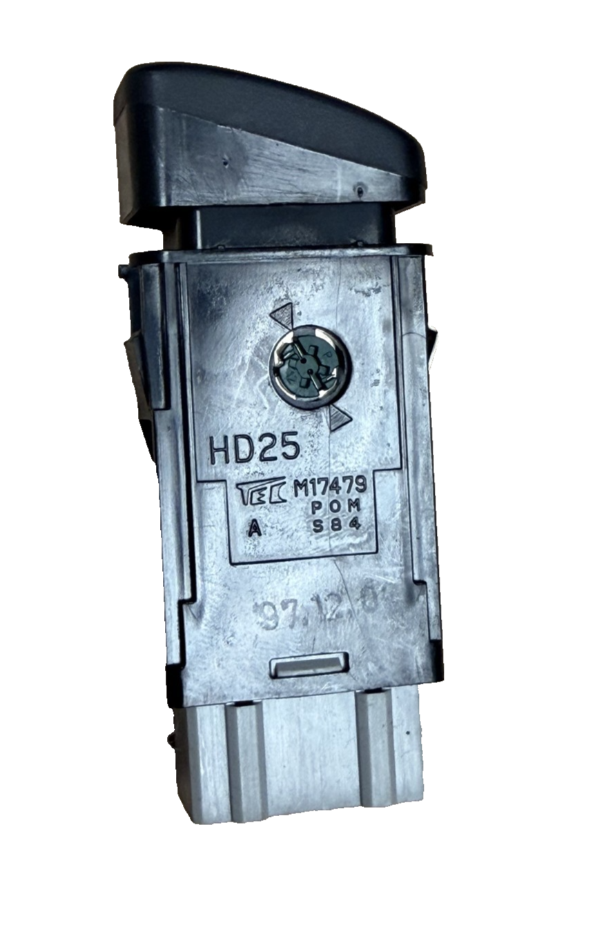 1998 1999 2000 2001 2002 Honda Accord Hazard Flasher Control Switch M17479 Black