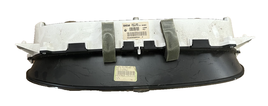 Chrysler Town & Country Speedometer Instrument Cluster 04685840AA, TN257410 4080
