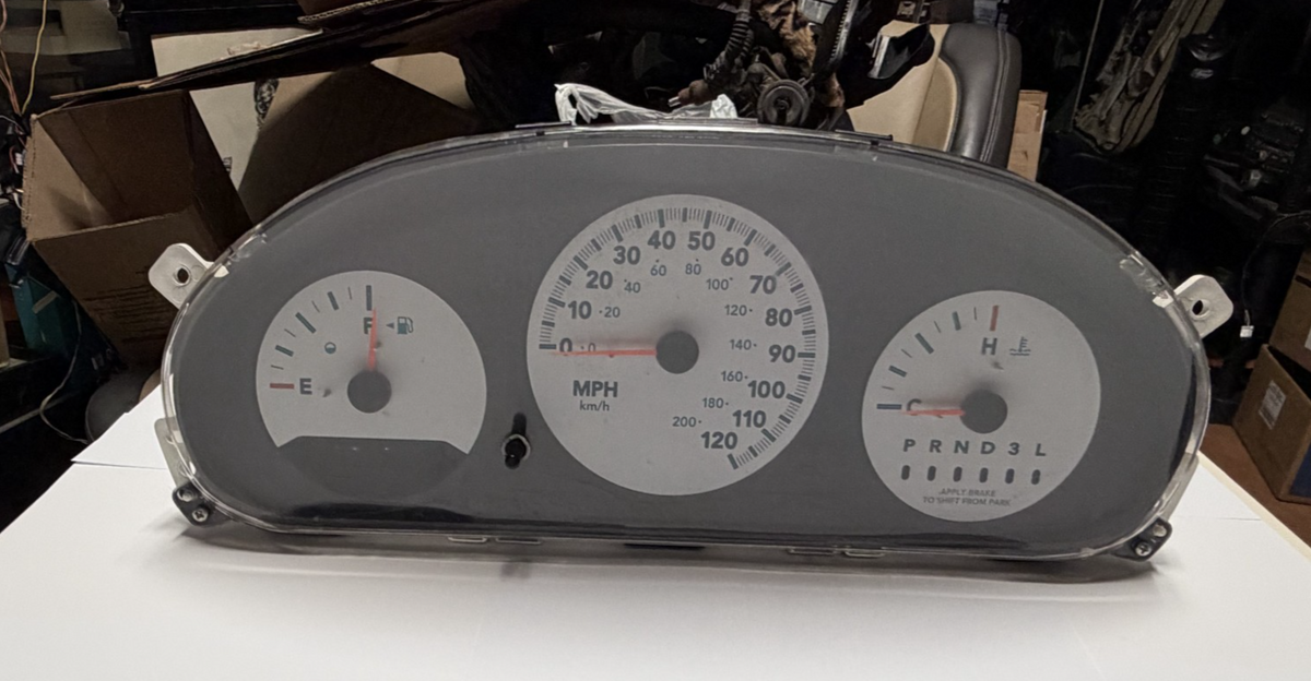 05 2005 Dodge Caravan Speedometer Gauge Instrument Cluster 05082406AF by Chrysler