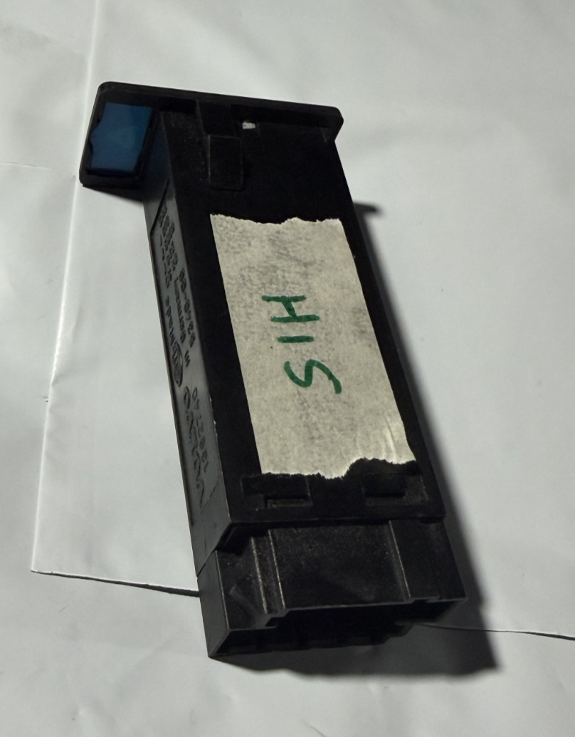 1988-1994 Volvo 760 960 940 Emergency Hazard Light Switch 1362740 Black