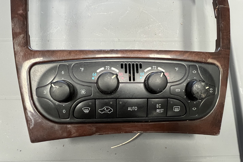 2001-2004 Mercedes Benz C Class C320 C240 Radio Climate Control Bezel OEM