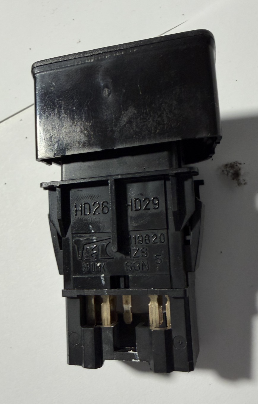 03 04 05 06 Honda Accord Emergency Hazard Light Control Switch Button M19620