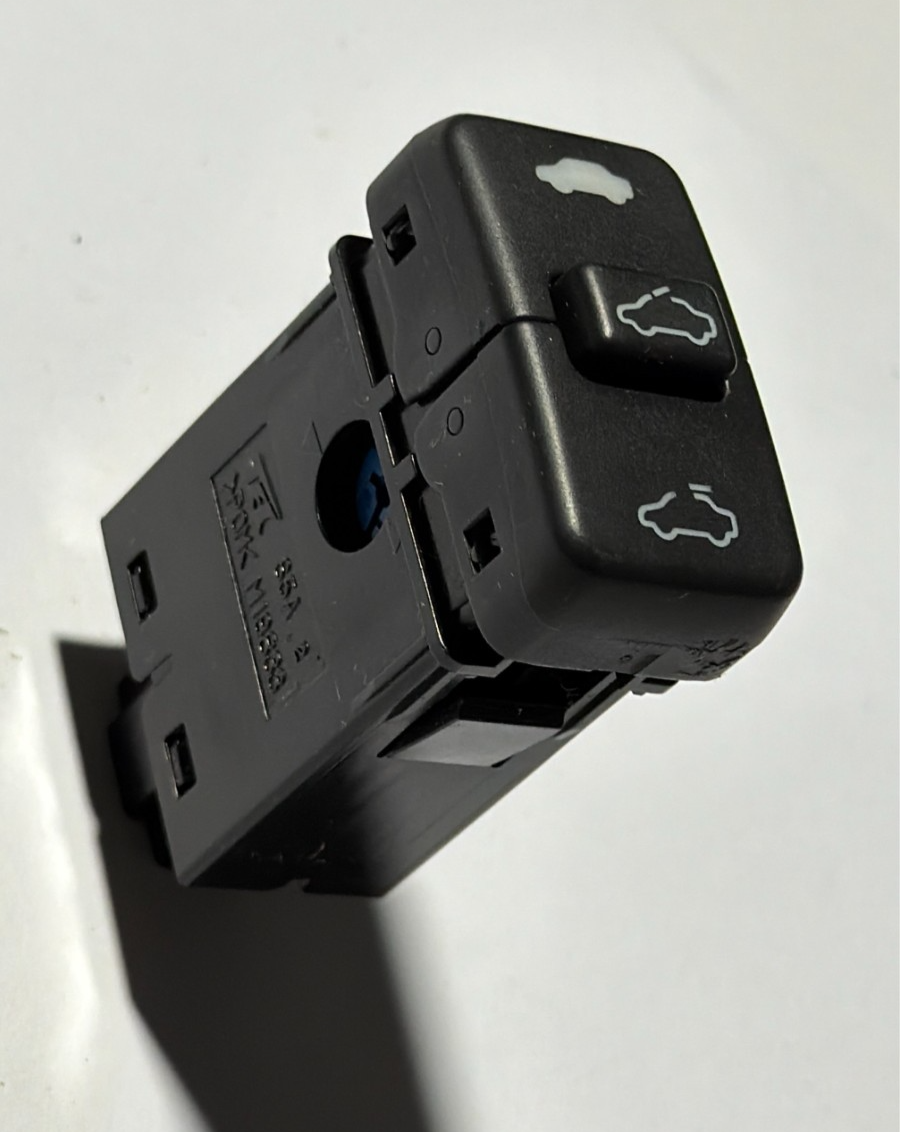 Sunroof Sun Roof Control Switch Black M19833 fits 01 02 03 04 05 Honda Civic