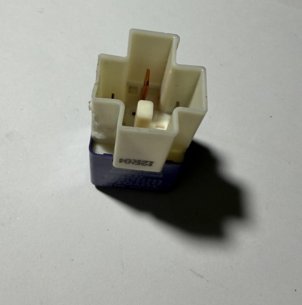 2000-2005 Toyota Echo Denso 4 Pin Starter Relay 12V 28300 10020 Blue