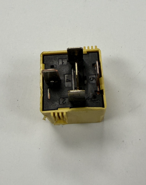 02-06 Dodge Mercedes Sprinter Hella Relay A 002 542 14 19, 4RD 007 794 00