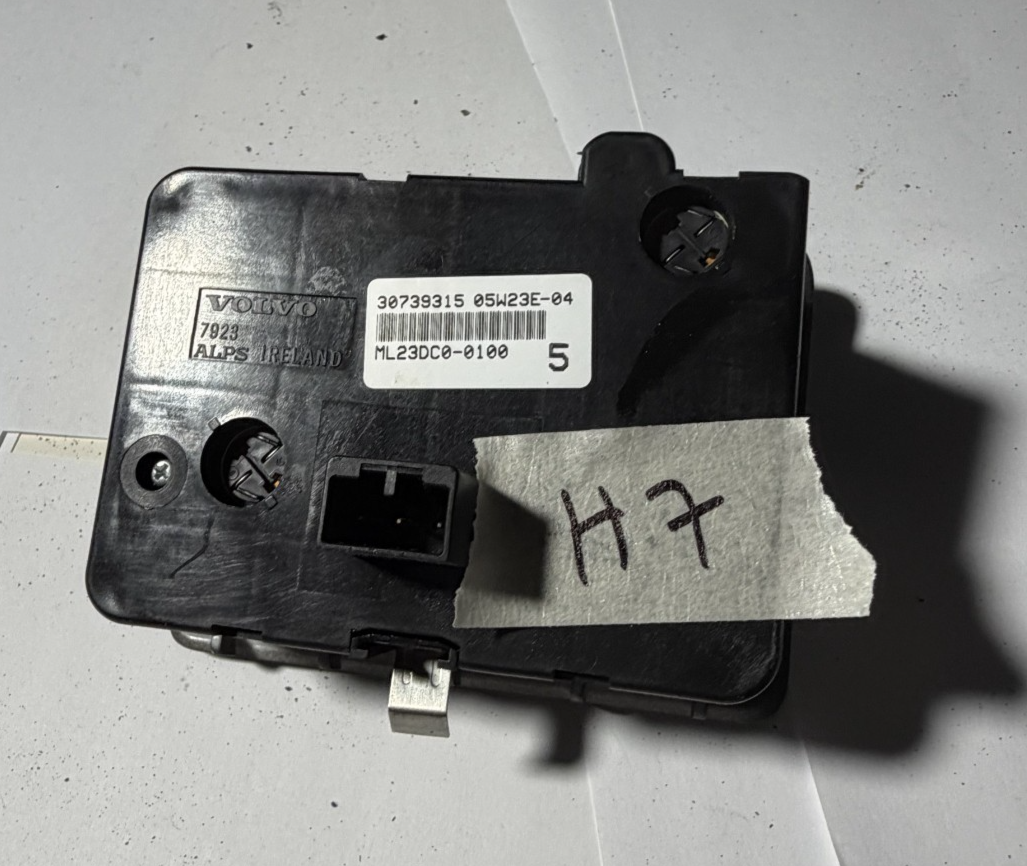 2001-2009 Volvo S60 XC70 V70 Headlight Headlamp Control Switch 30739315