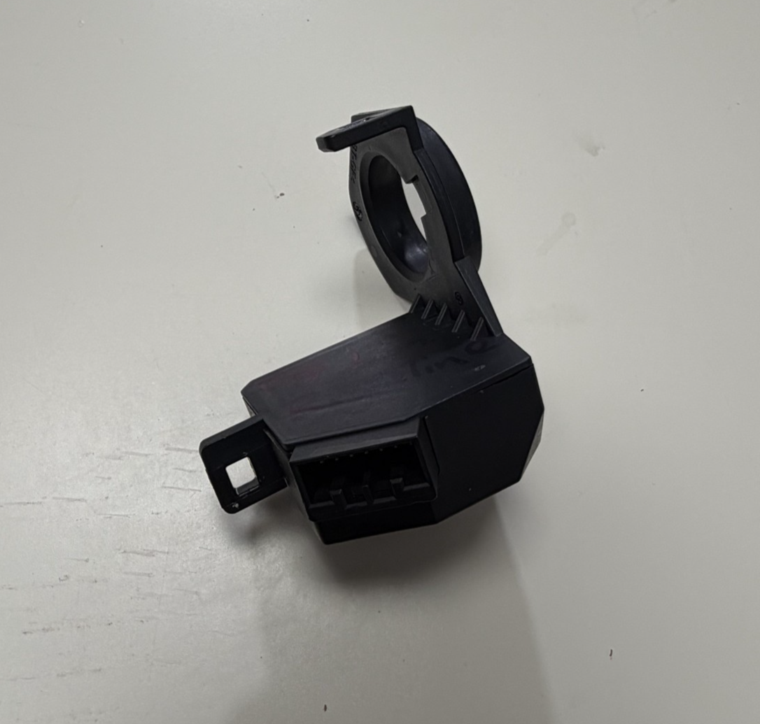 2008-2011 Honda Element Immobilizer 39730 SCV A010 M1, 735129542A14A Black