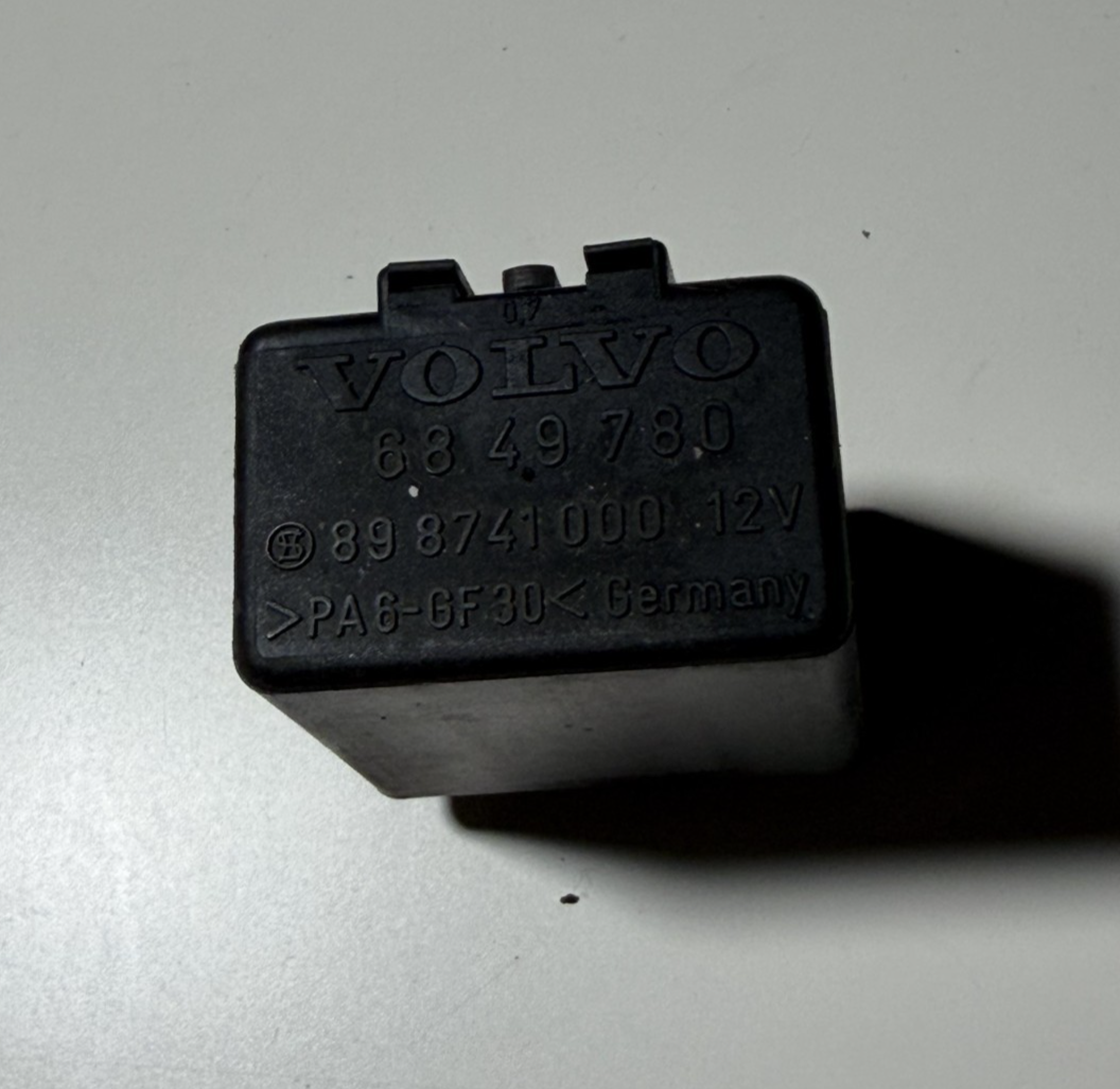 Volvo 940 Intermittent Windshield Wiper Control Relay 68 49 780, 89 8741 000