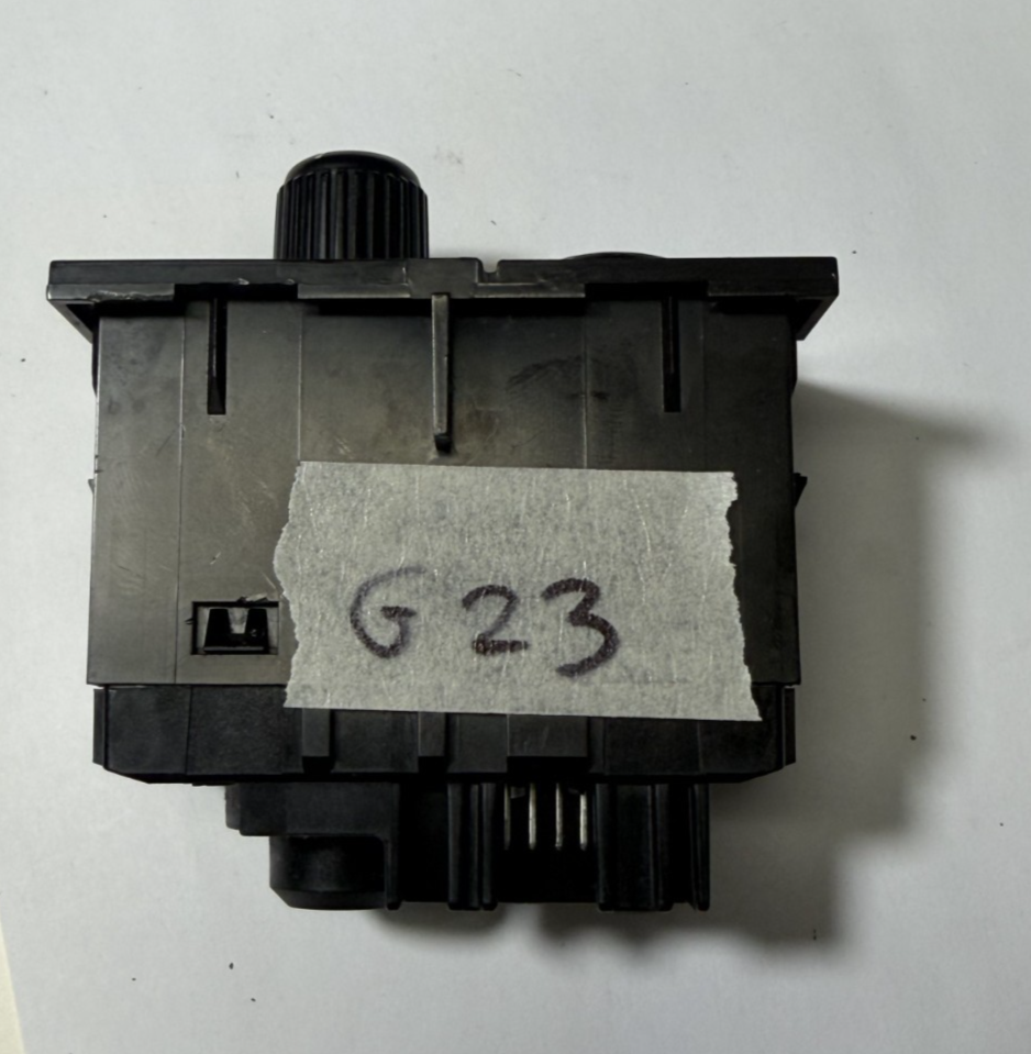 Fog Light Rear Wiper Switch 8714100, 15061682 fits 2003-2006 GMC Suburban Yukon