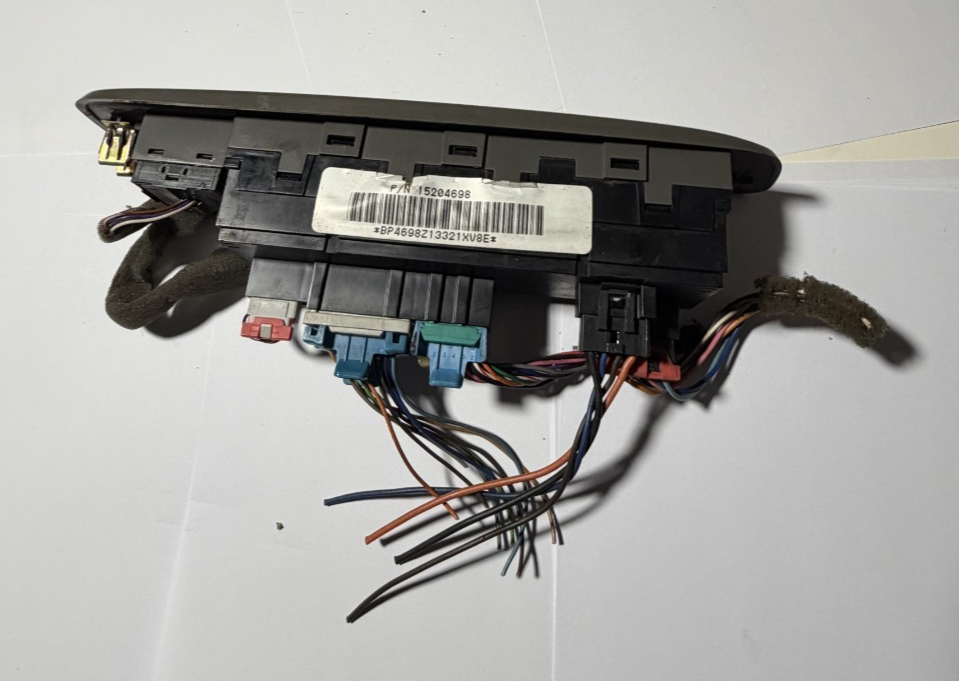 Master Window Door Switch Front Left Driver 15204698 fits 2002-2005 GMC Envoy