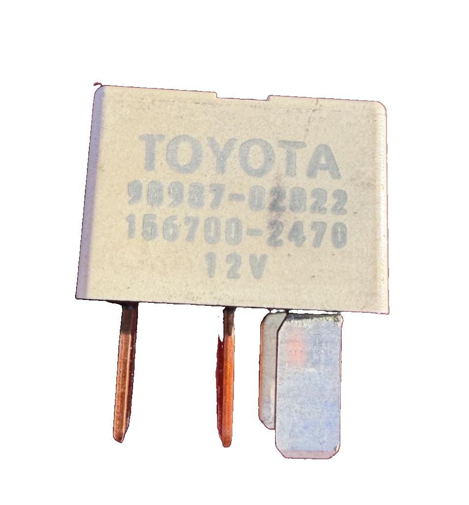 2003-2004 Toyota Matrix Circuit Opening Relay Assembly 12V 90987 02022