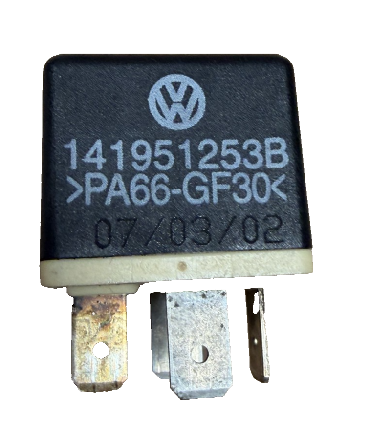 Multifunction Relay 12V 40A 141951253B Black fits 1999-2005 Audi TT