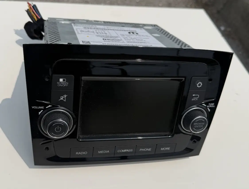 2013-2017 Dodge Ram 1500 Multimedia Radio Navigation Screen 07356948320 by Continental