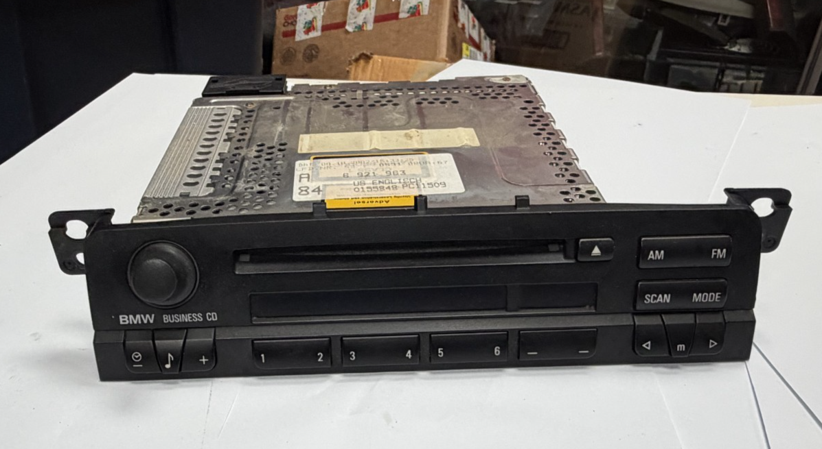2001-2006 BMW E46 325I 330XI 330I 330ci AM FM Radio CD Player 6 921 963 by BMW
